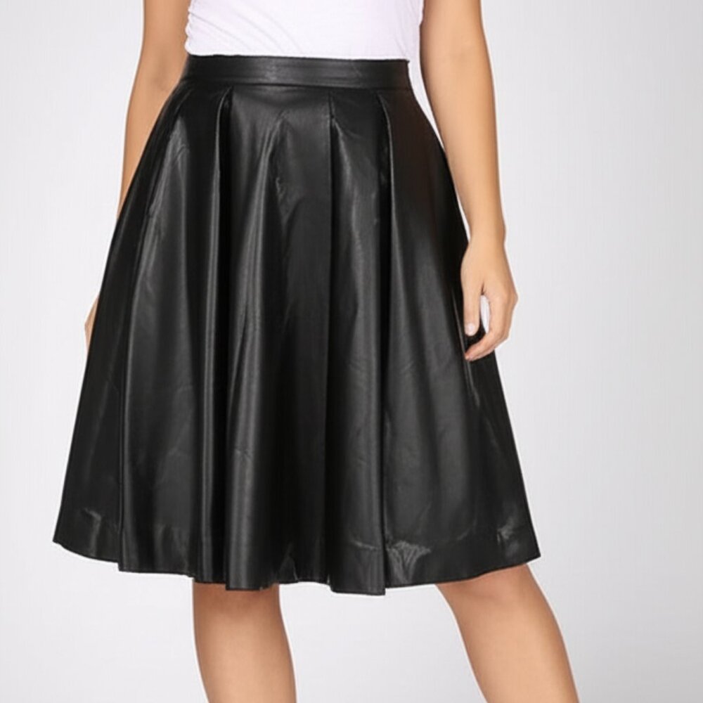 FOXEY NEW YORK Faux Leather Skirt 40 Black Pleated Flare Japan Designer Luxury